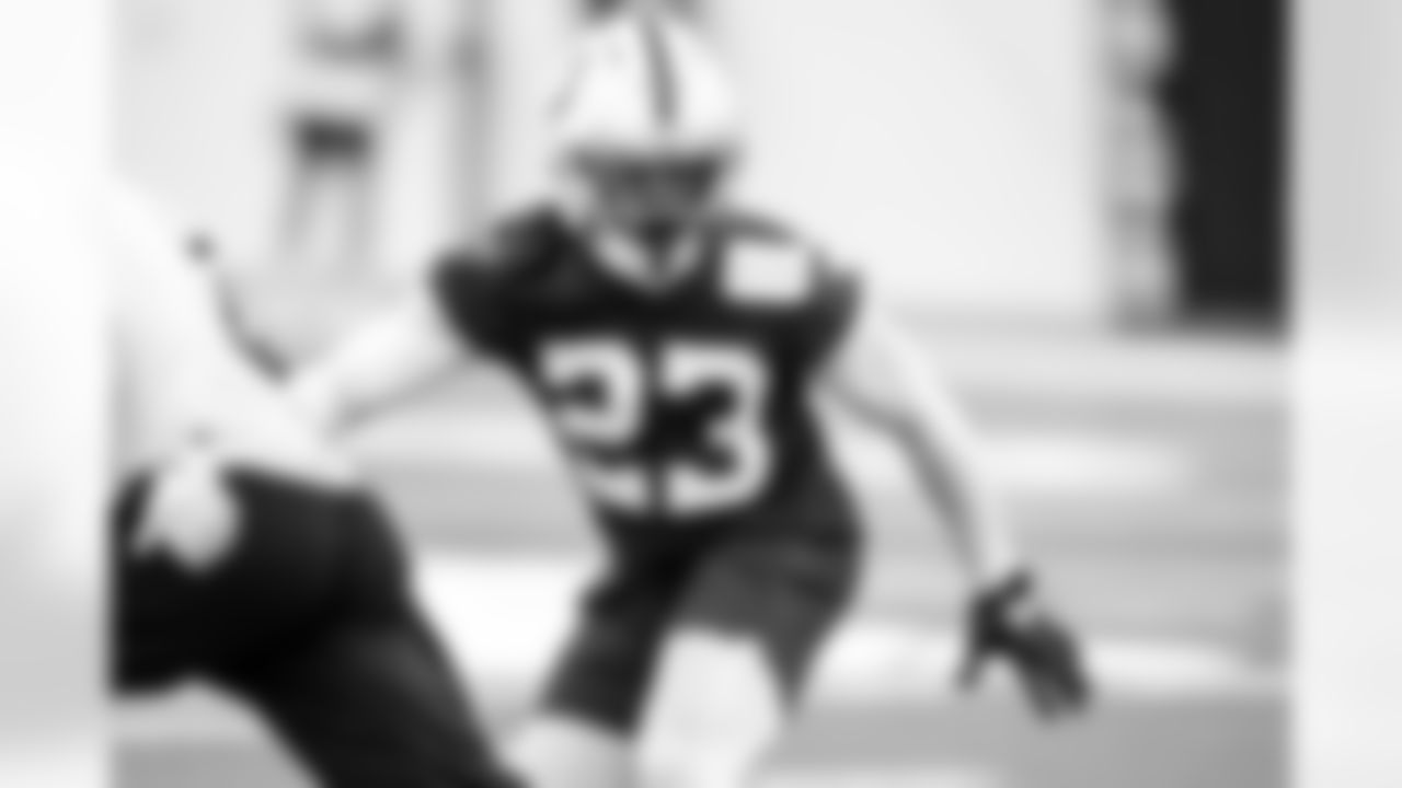 CB Kenny Moore II #23