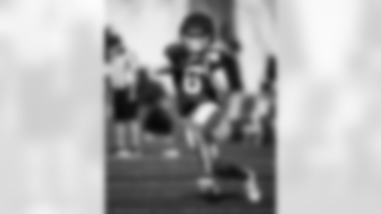 WR Anthony Gould #6