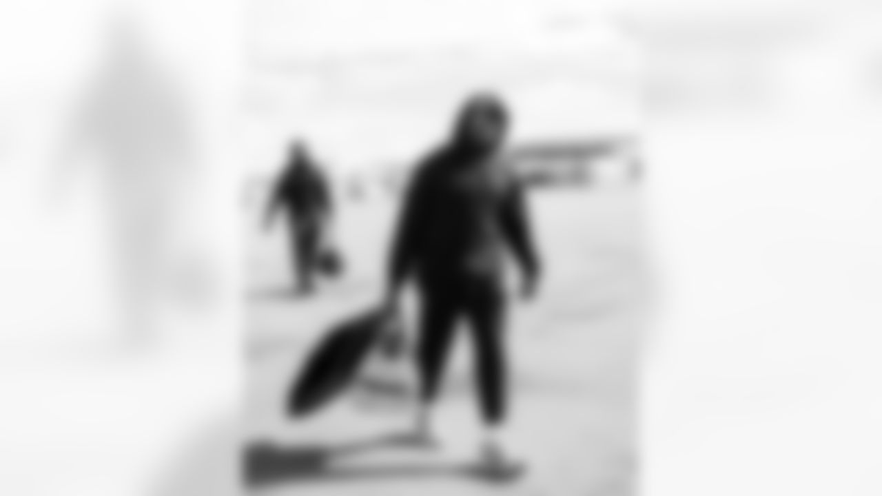 CB Kenny Moore II #23