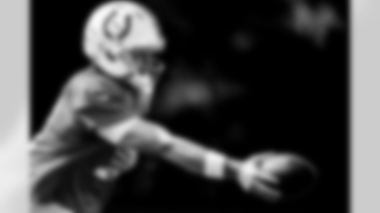 QB Daniel Jones #17