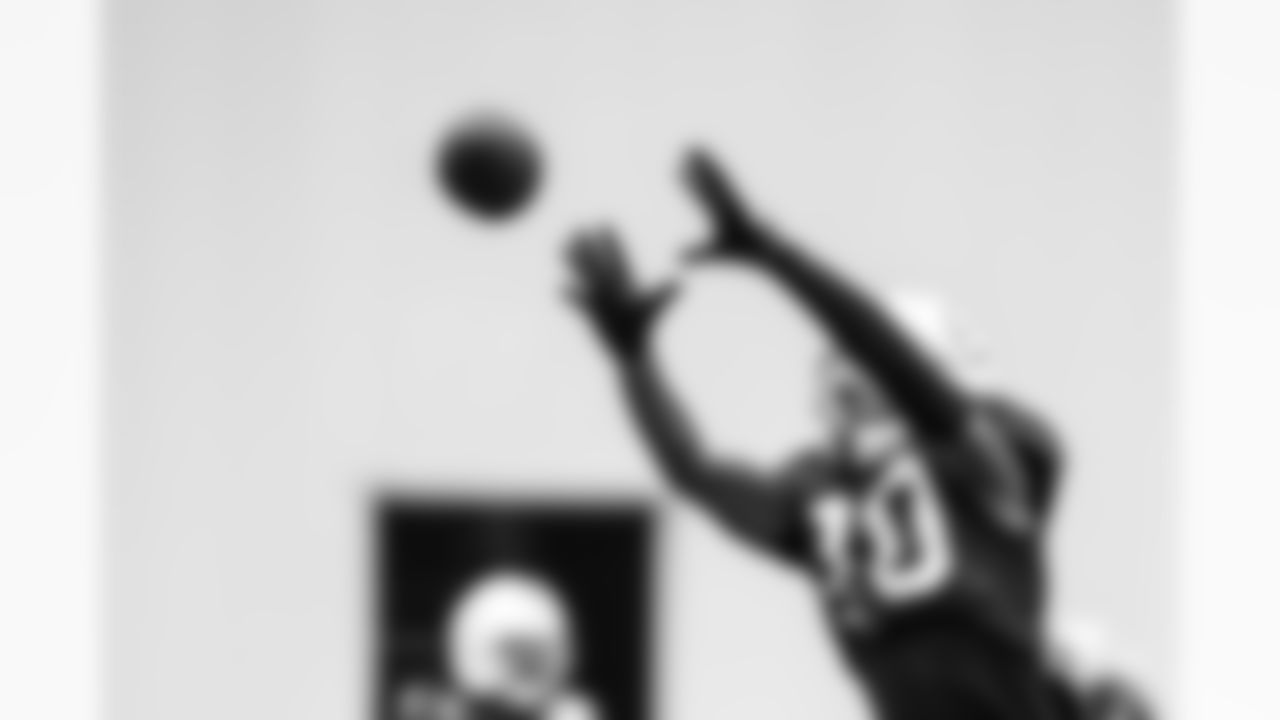 WR Adonai Mitchell #10