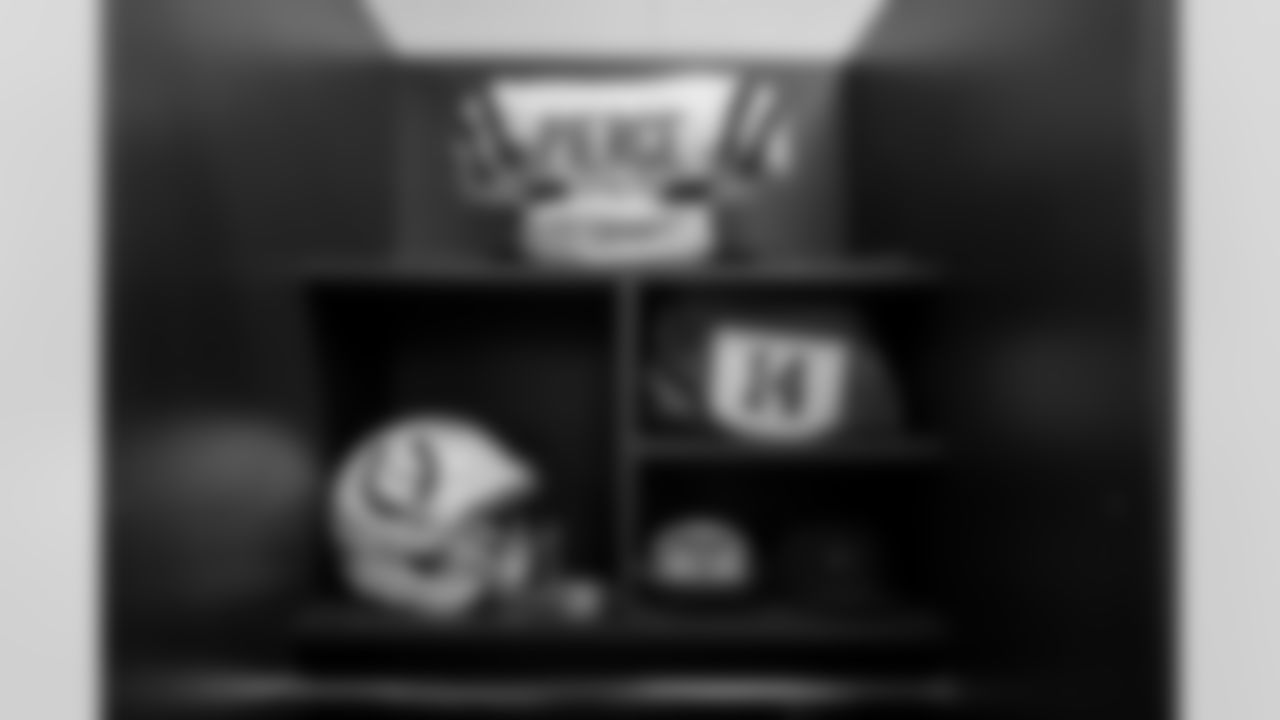 2025_1214_SEA_Pregame_0001