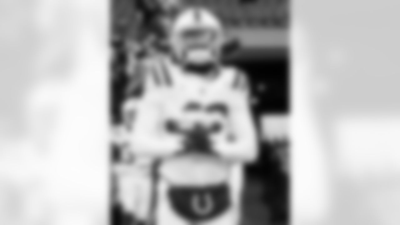 CB Jaylon Jones #40