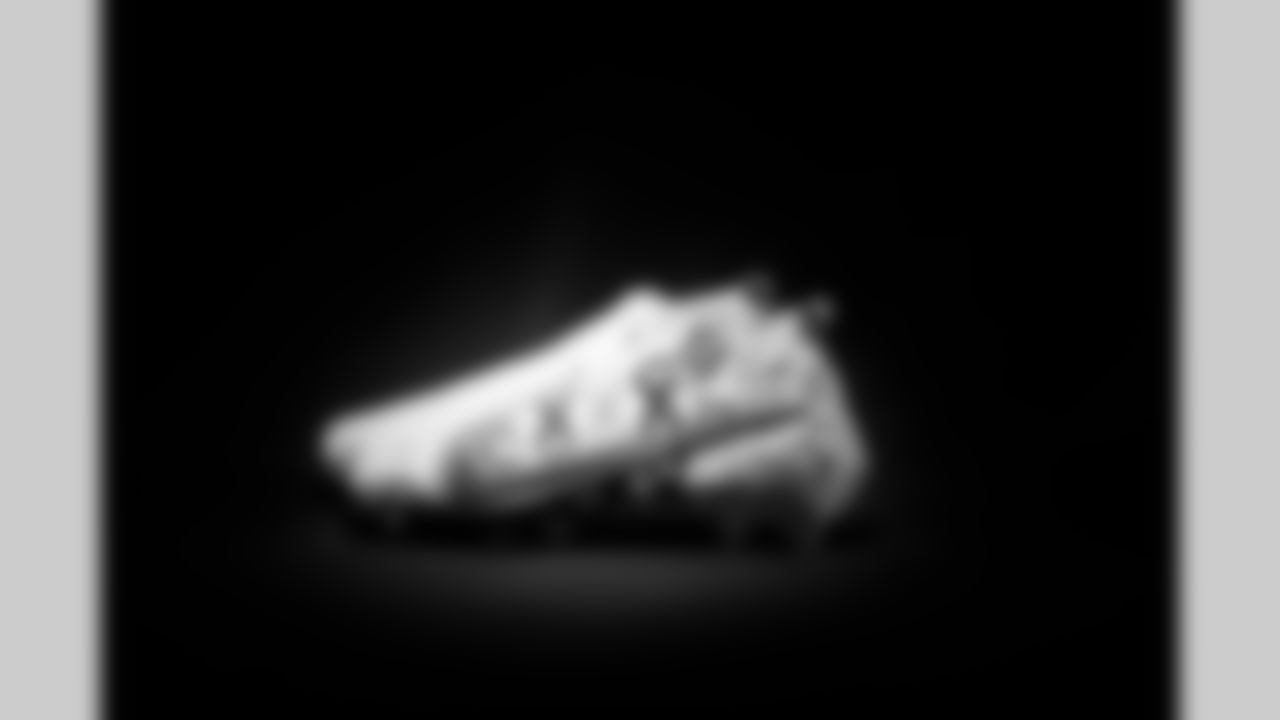 P Rigoberto Sanchez #8