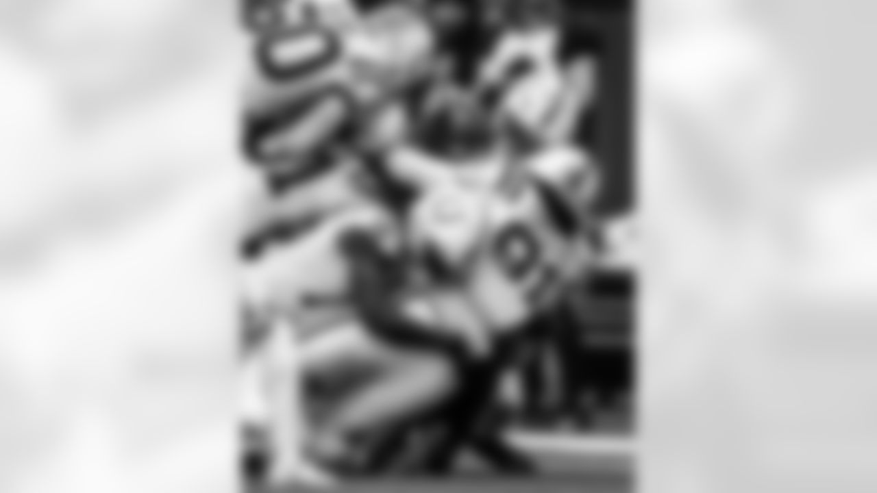 RB Tyler Goodson #31, LB Segun Olubi #50, WR Ashton Dulin #16, LB Buddy Johnson #59 and DE J.T. Tuimoloau #91