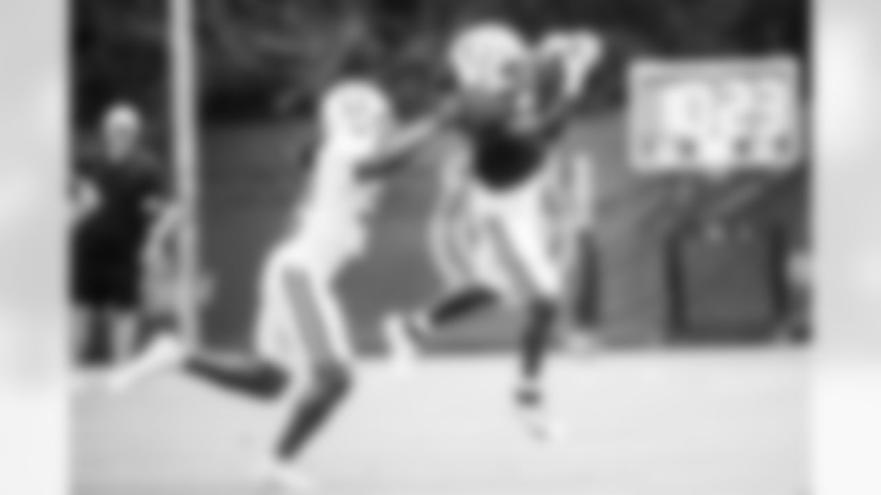 RB DJ Giddens #21
