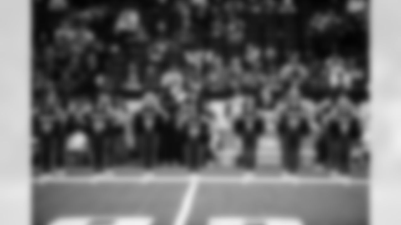 Mika T., MacLaine F., Diva H., Natsume N., Whitney L. and Alyssa R.