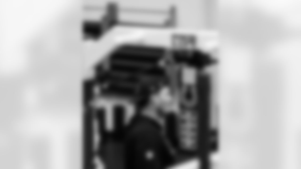 QB Philip Rivers #17