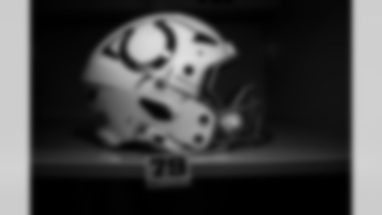 OL Bernhard Raimann #79