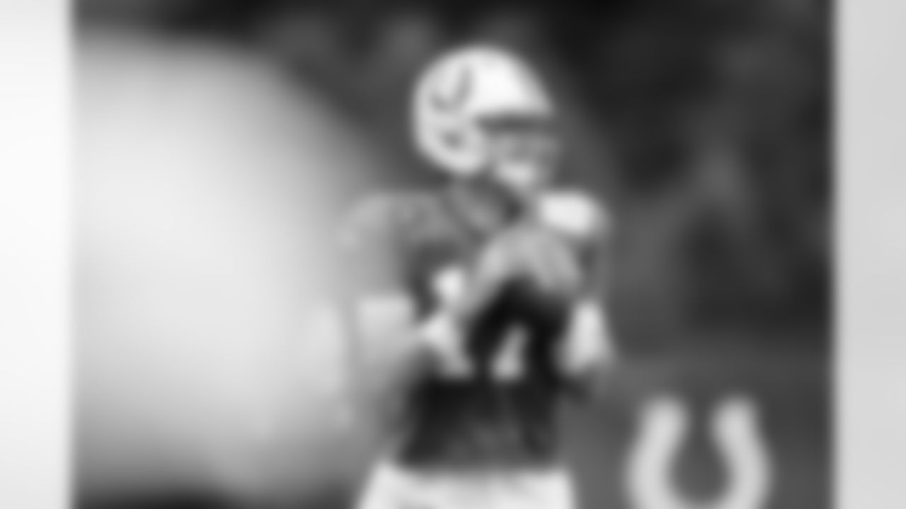 QB Daniel Jones #17
