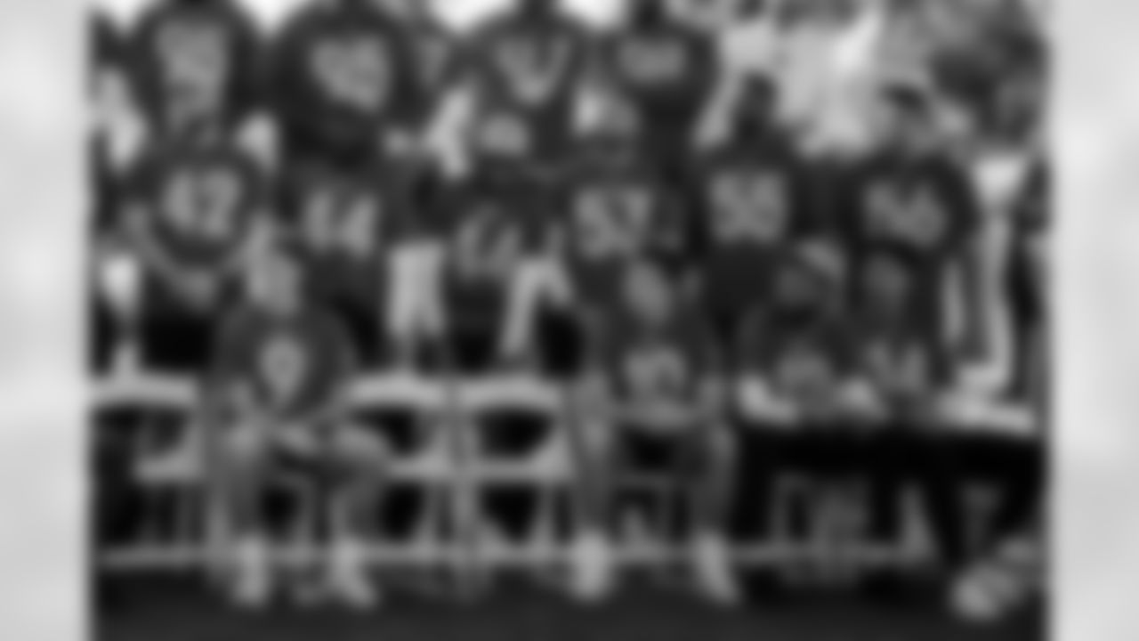 44 LB Zaire Franklin, 56 G Quenton Nelson