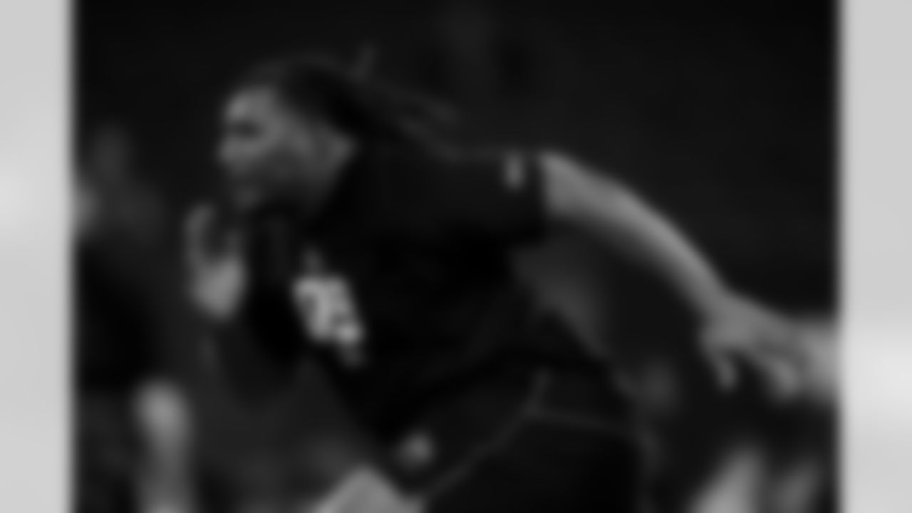 Tennessee defensive lineman Bryson Eason (09) participates in a drill during the 2026 NFL Scouting Combine on Thursday, February 26, 2026 in Indianapolis, Indiana. (Cooper Neill/NFL)