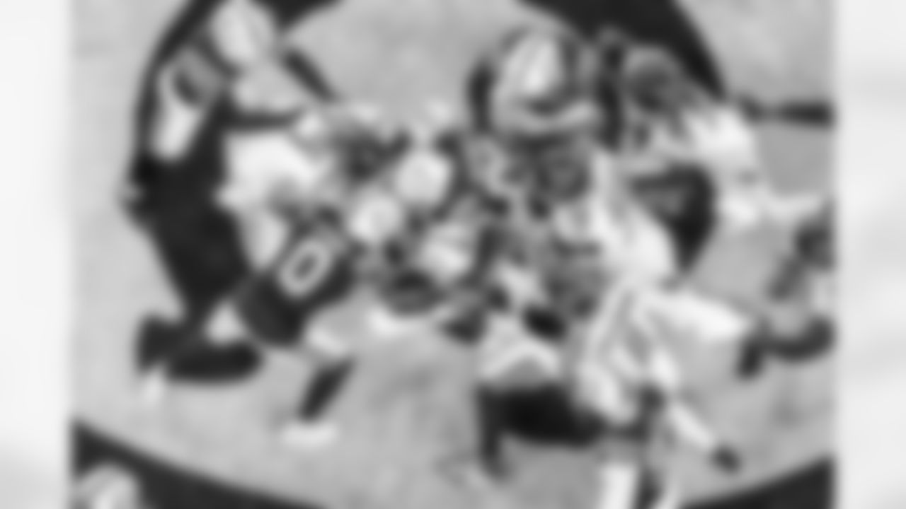 S Camryn Bynum #0, DT DeForest Buckner #99 and LB Zaire Franklin #44