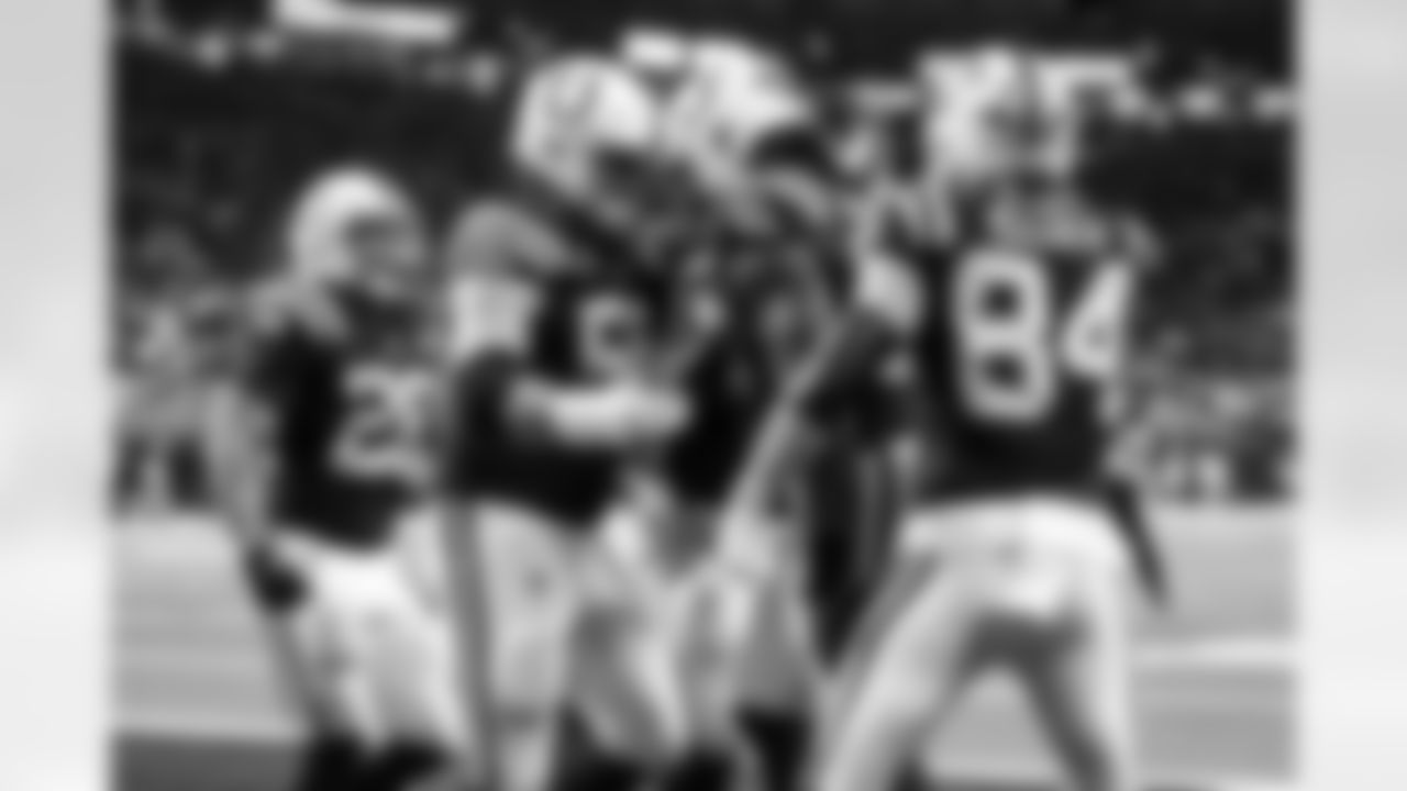 RB Jonathan Taylor #28, TE Mo Alie-Cox #81, G Quenton Nelson #56 and TE Tyler Warren #84