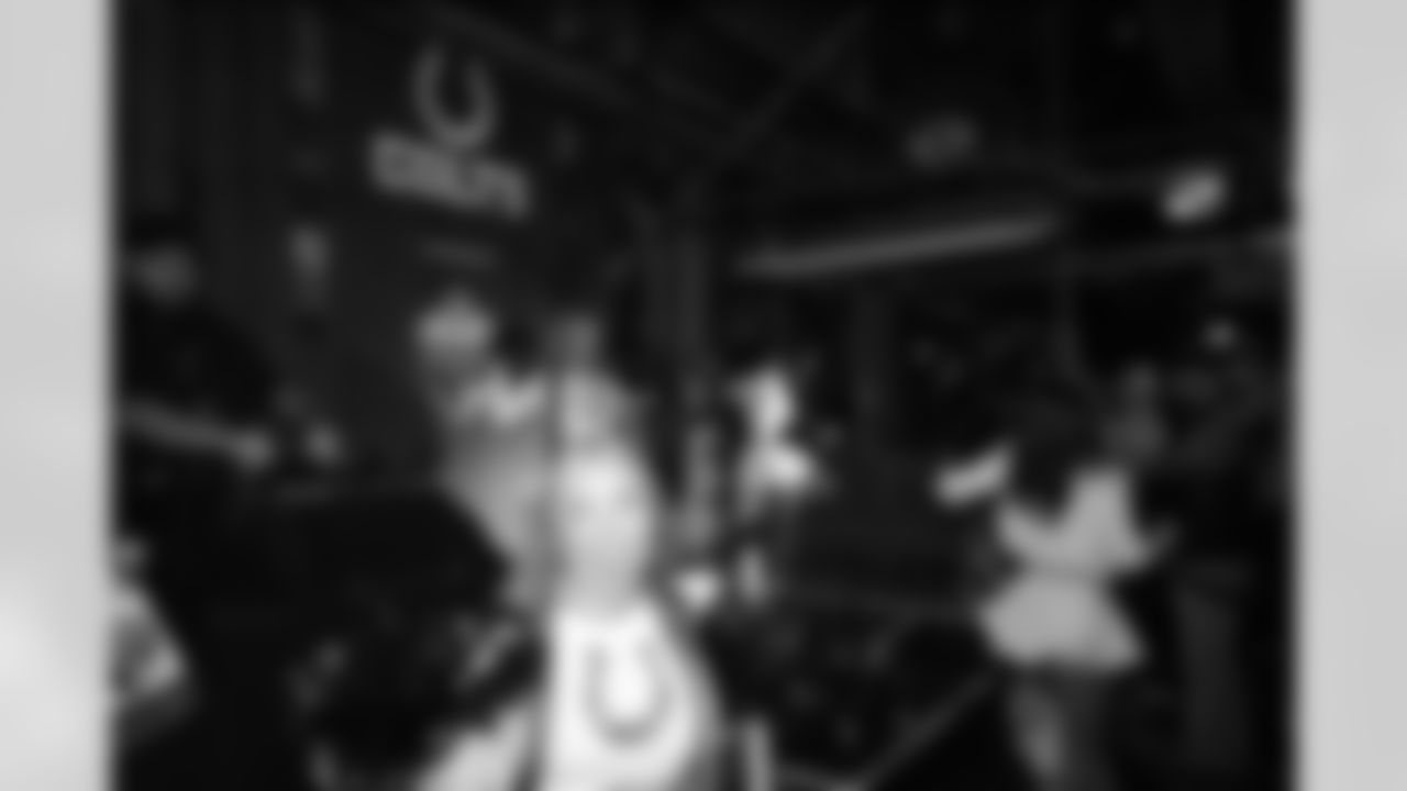 2023_1110_Germany_Pub_Party_0154
