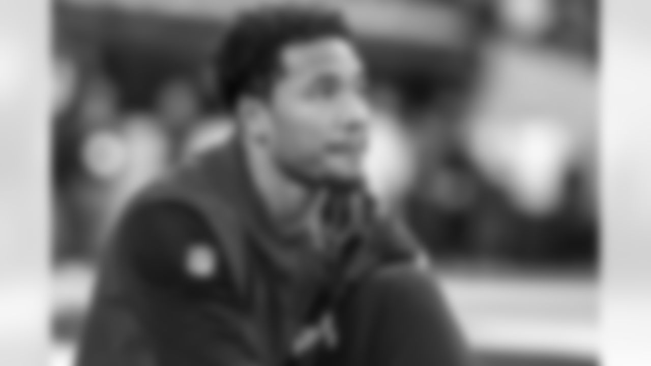 2025_1130_HOU_Pregame_0018