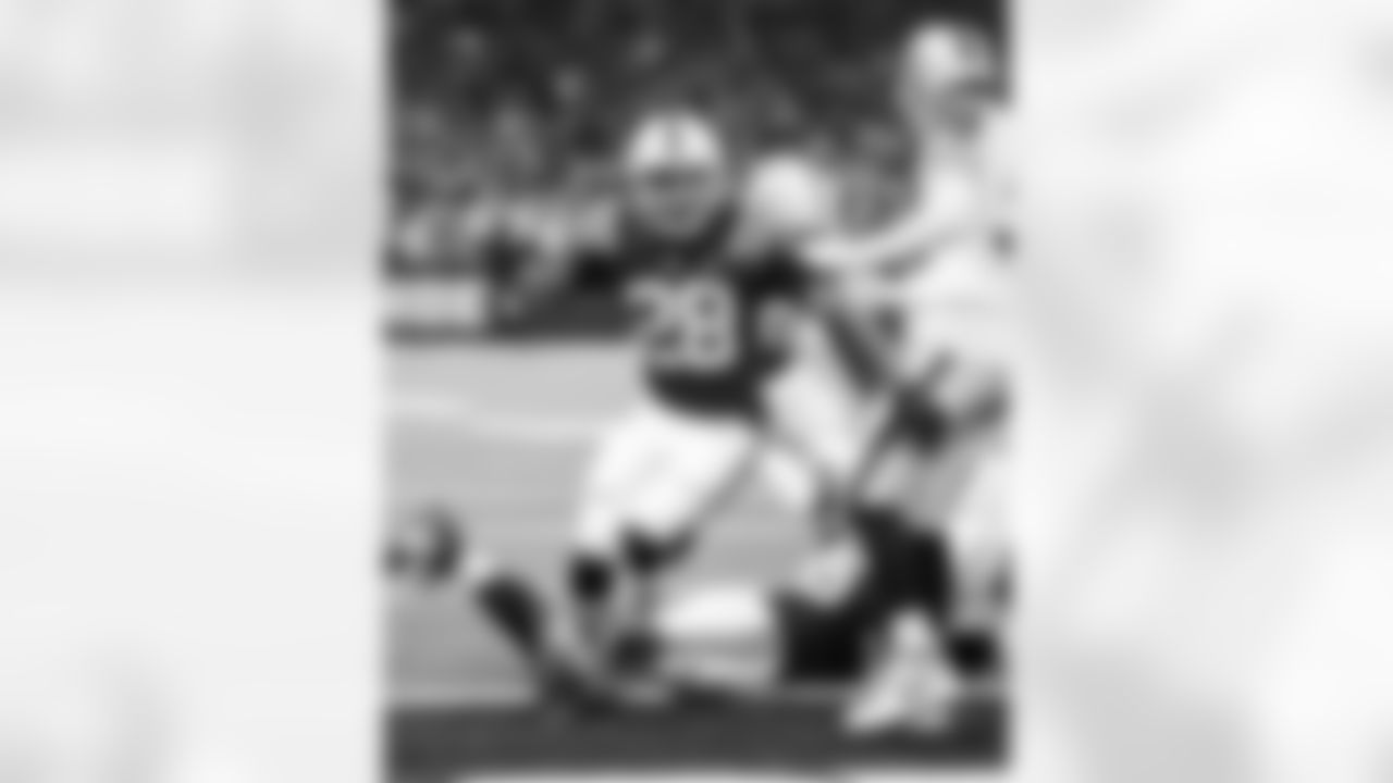 RB Jonathan Taylor #28