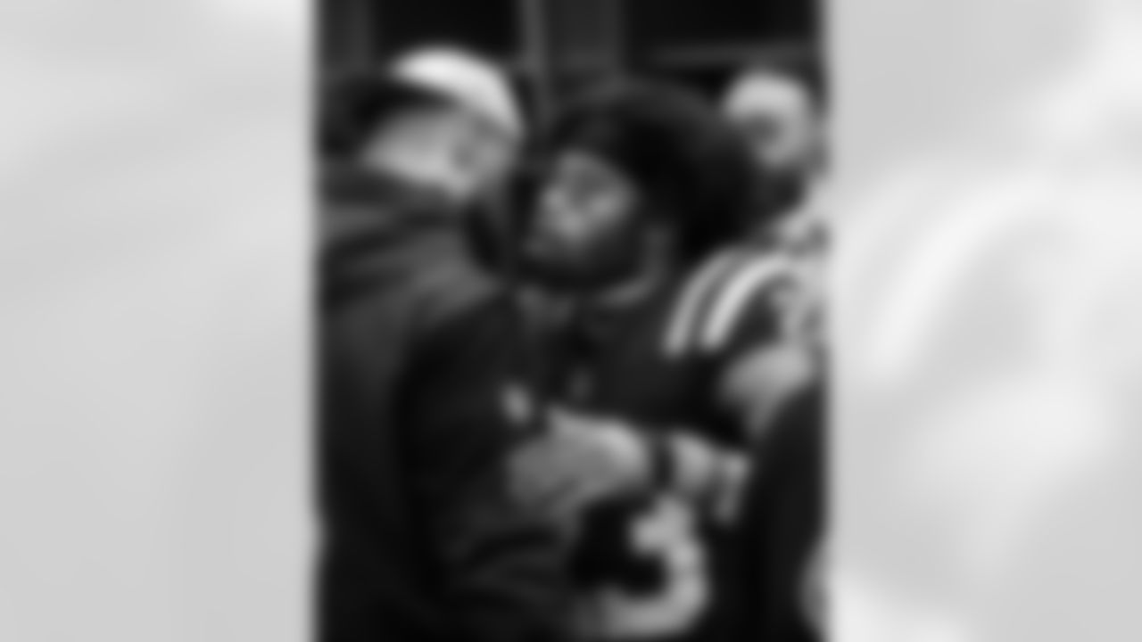 CB Kenny Moore II #23