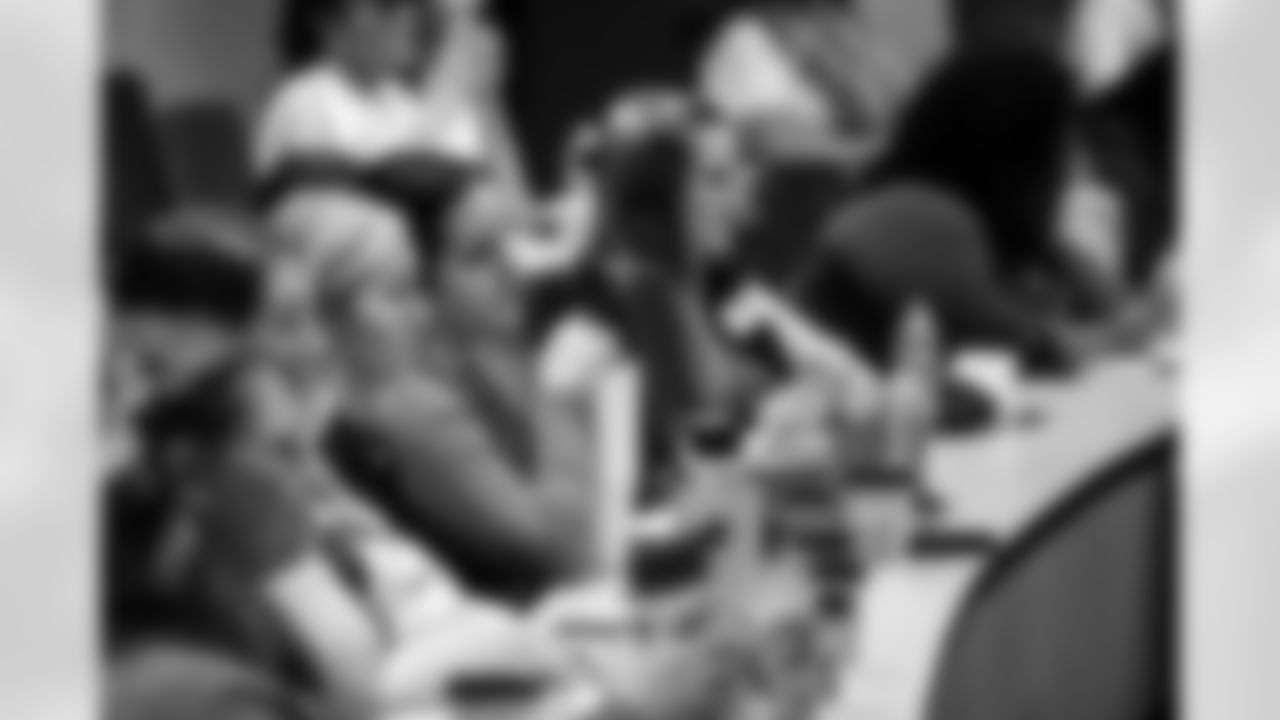 2025_0516_BTS_Inside_The_Huddle_2299