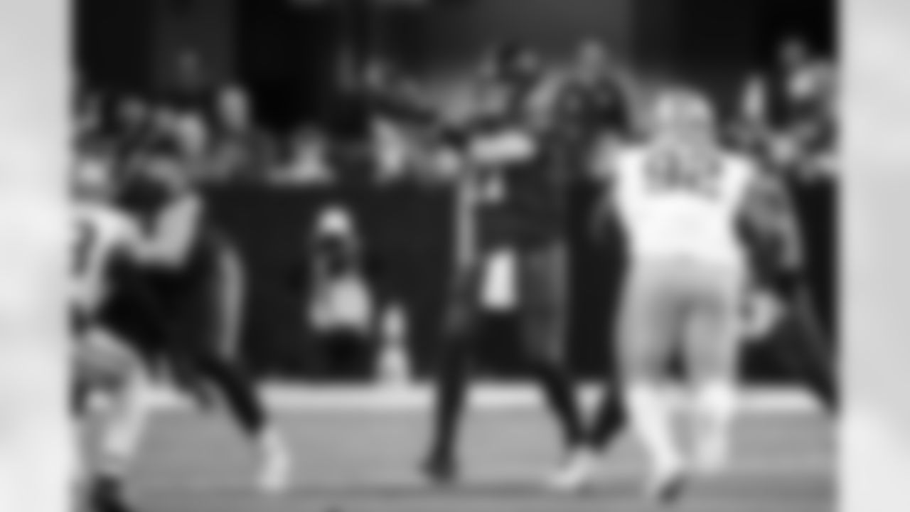 QB Philip Rivers #17