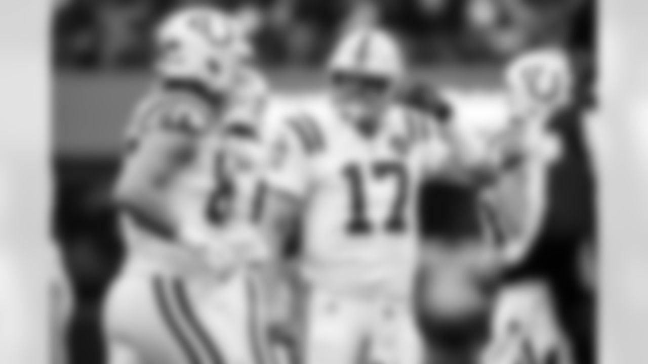 TE Tyler Warren #84 and QB Philip Rivers #17