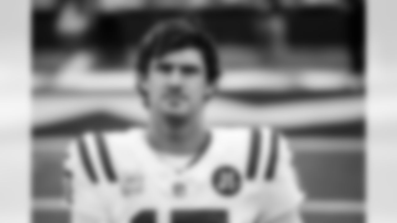 QB Daniel Jones #17
