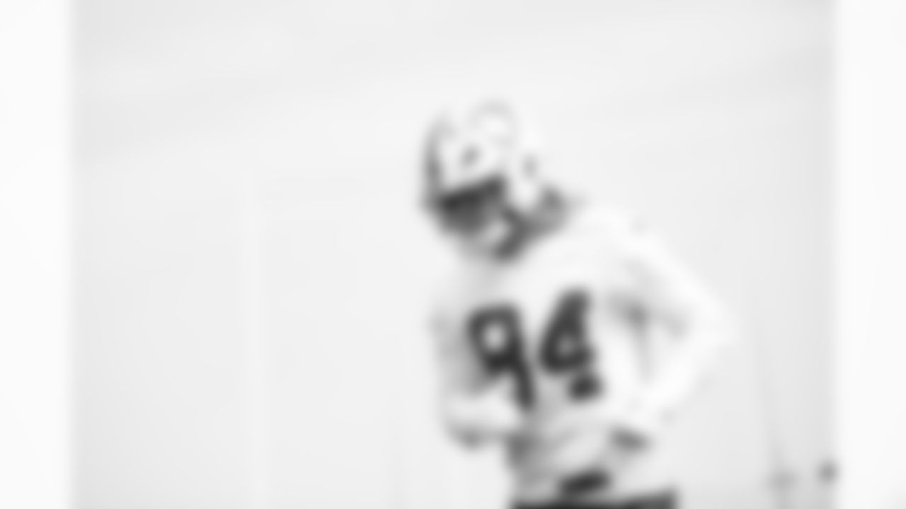 TE Tyler Warren #84