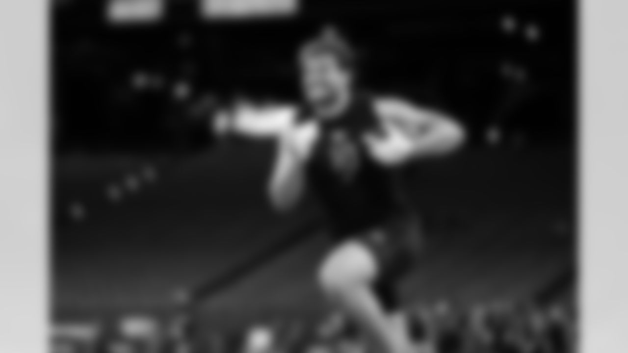 Ohio State tight end Will Kacmarek (10) participates in a drill during the 2026 NFL Scouting Combine on Friday, February 27, 2026 in Indianapolis, Indiana. (Cooper Neill/NFL)