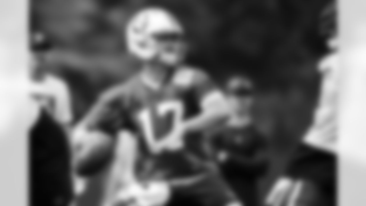 QB Daniel Jones #17