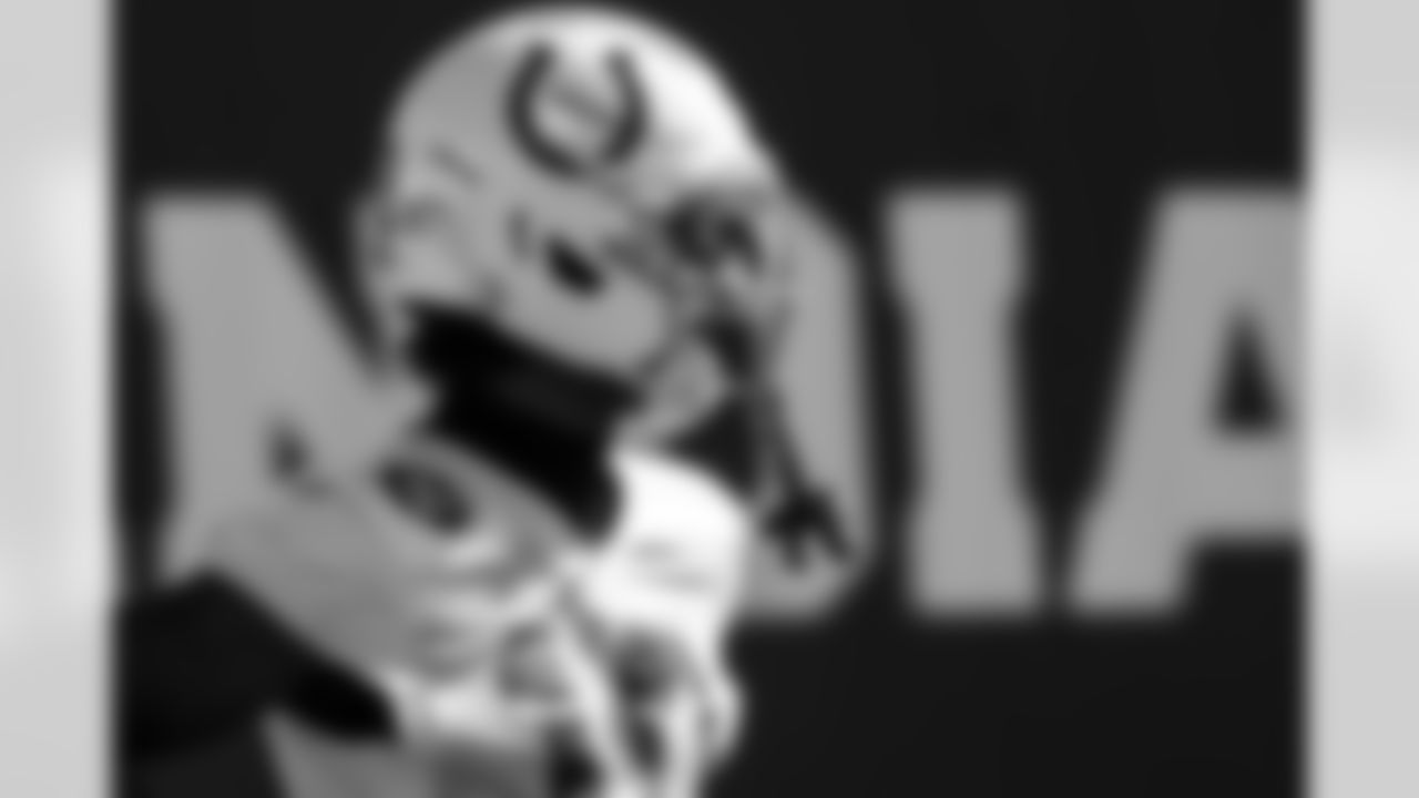 WR Adonai Mitchell #10