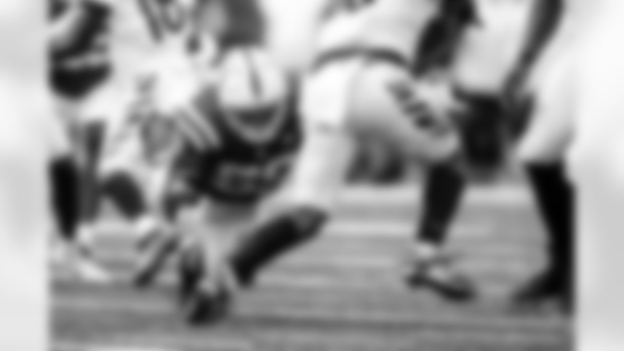 LB Cameron McGrone #59