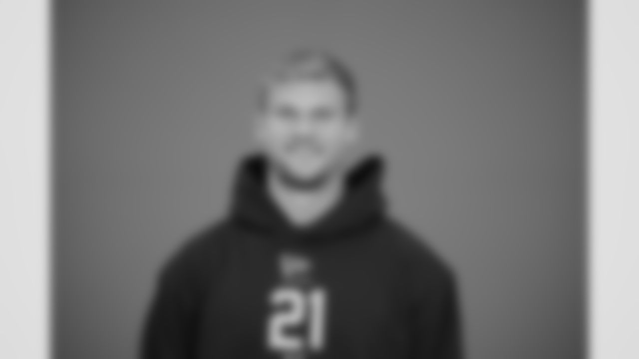 Stanford tight end Sam Roush (21) poses for a portrait at the NFL football scouting combine in Indianapolis, Wednesday, Feb. 25, 2026 (AJ Mast/AP Content Services for the NFL)