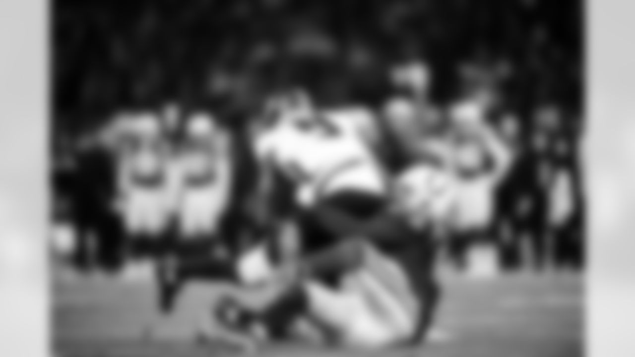 DE J.T. Tuimoloau #91