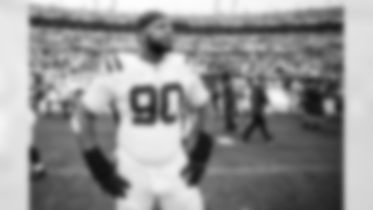 DT Grover Stewart #90