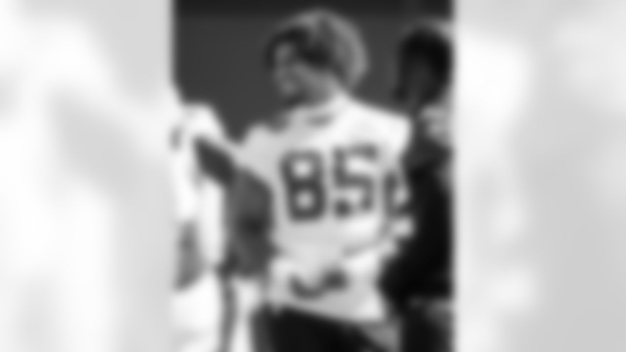 TE Drew Ogletree #85