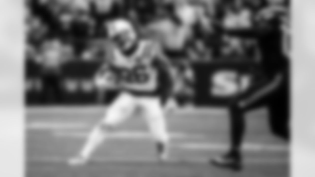 RB Ameer Abdullah #26