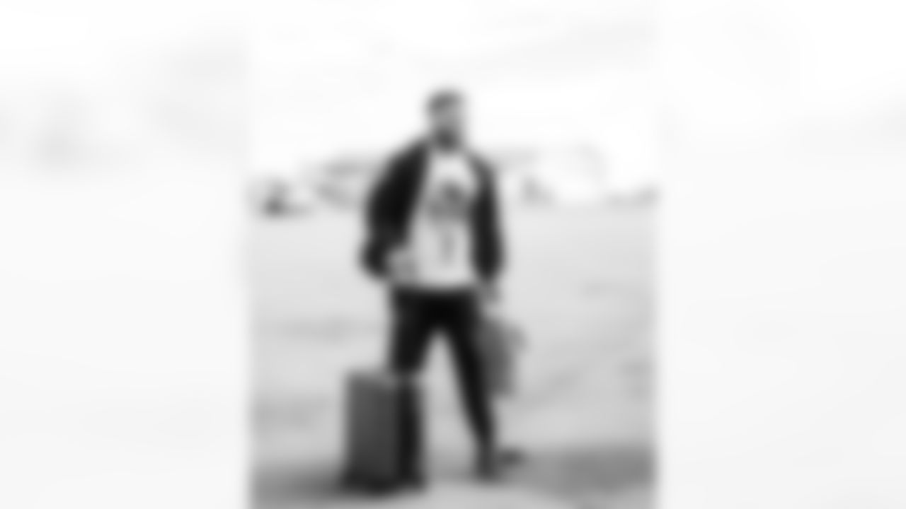 LB Austin Ajiake #58