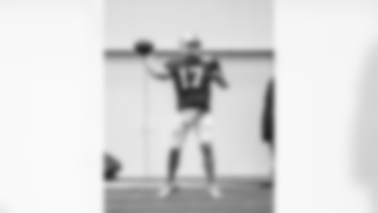 QB Philip Rivers #17