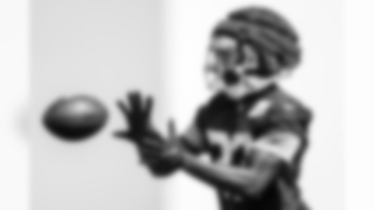 CB Samuel Womack III #33