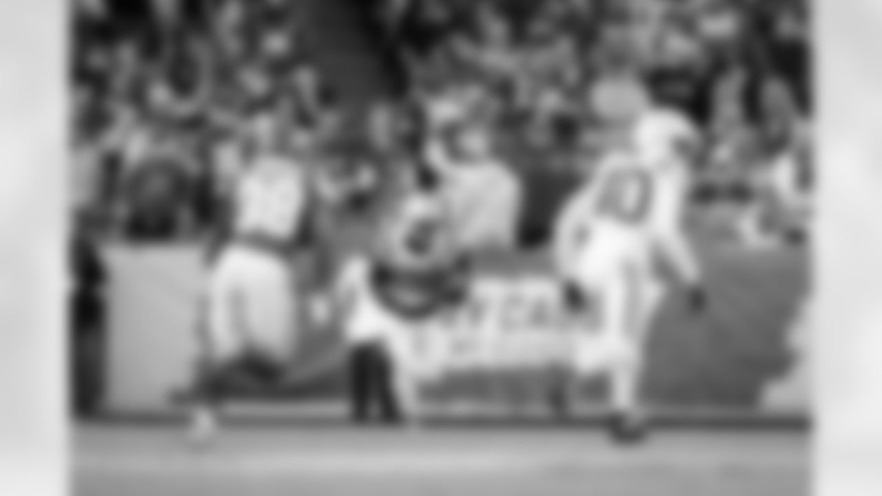 RB Ameer Abdullah #26