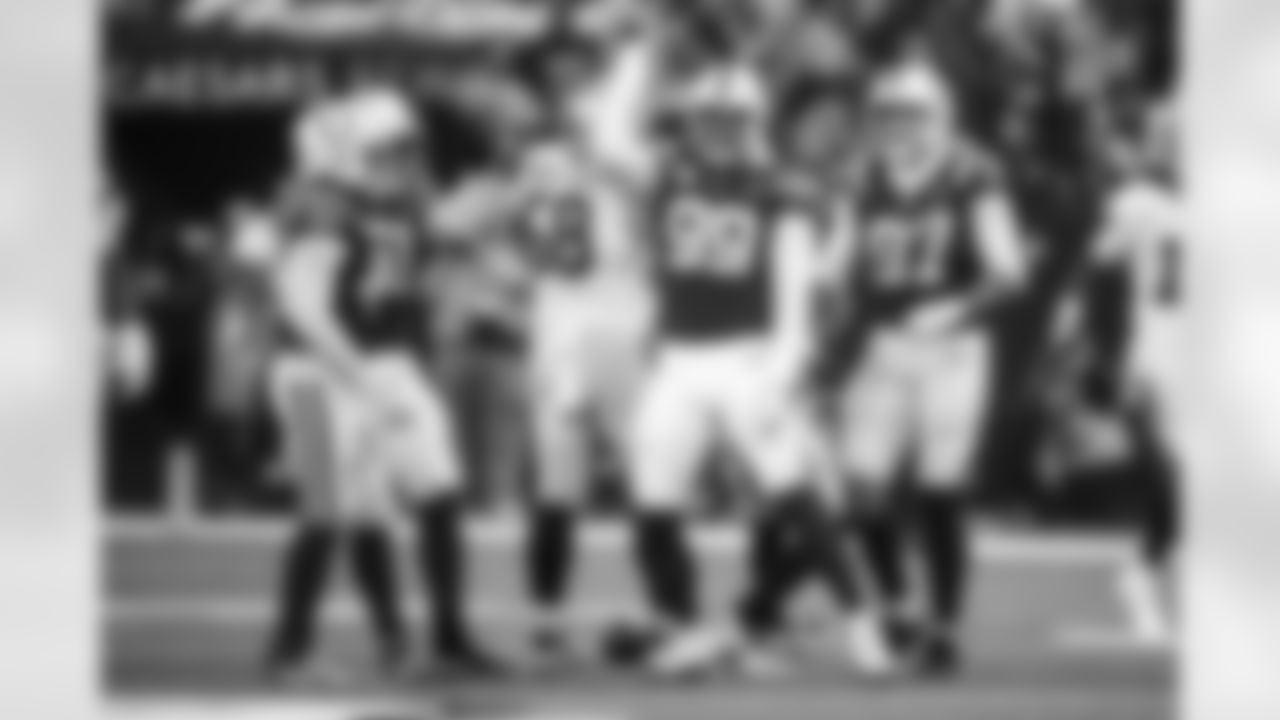 LB Zaire Franklin #44, DT DeForest Buckner #99 and DE Laiatu Latu #97