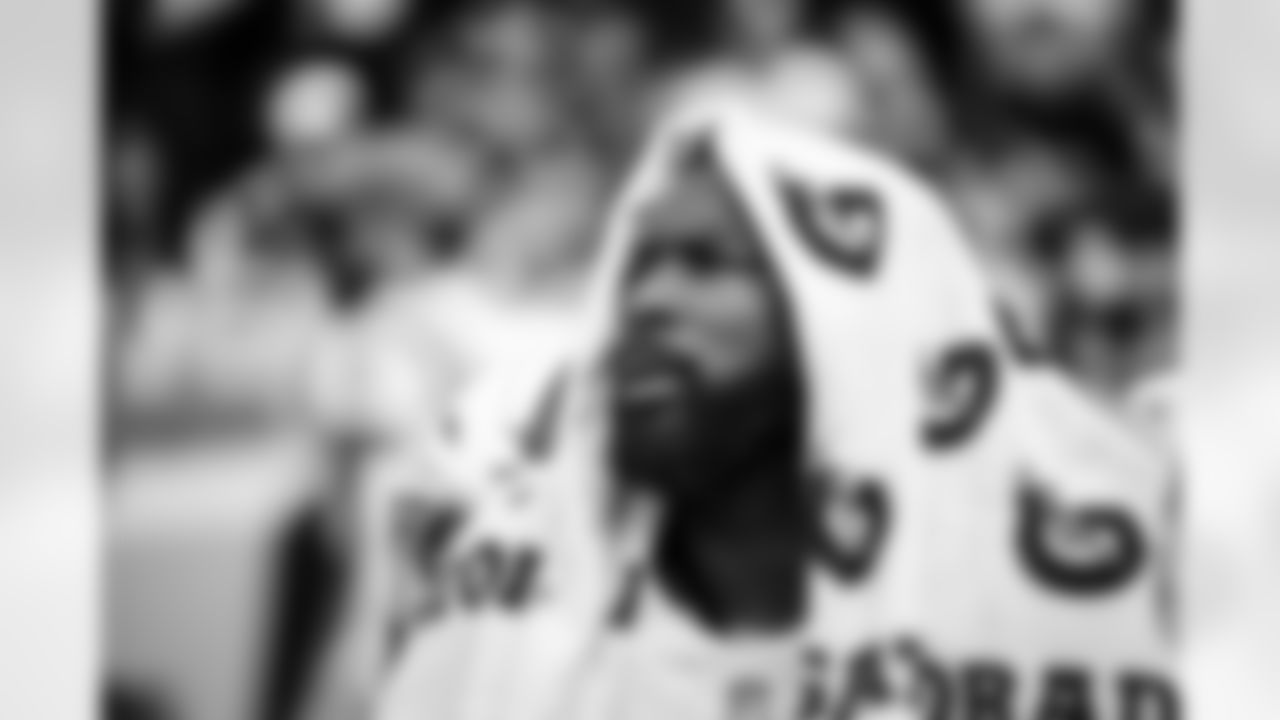 LB Germaine Pratt #53