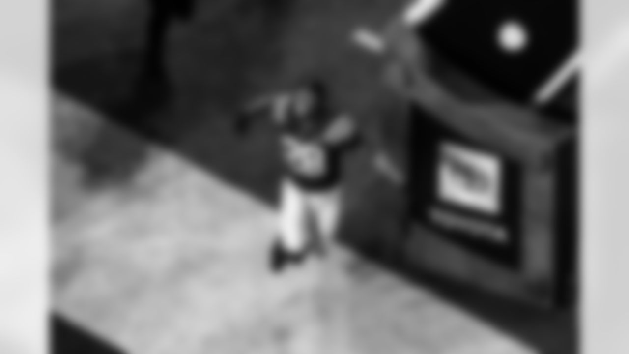 RB Jonathan Taylor #28