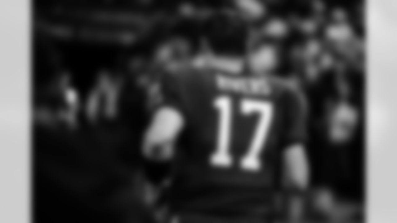 QB Phillip Rivers #17