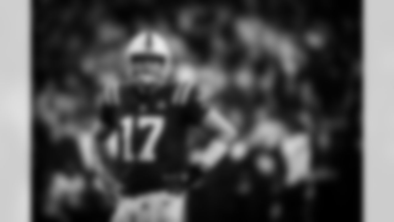 QB Philip Rivers #17