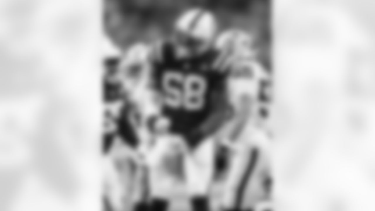 LB Austin Ajiake #58