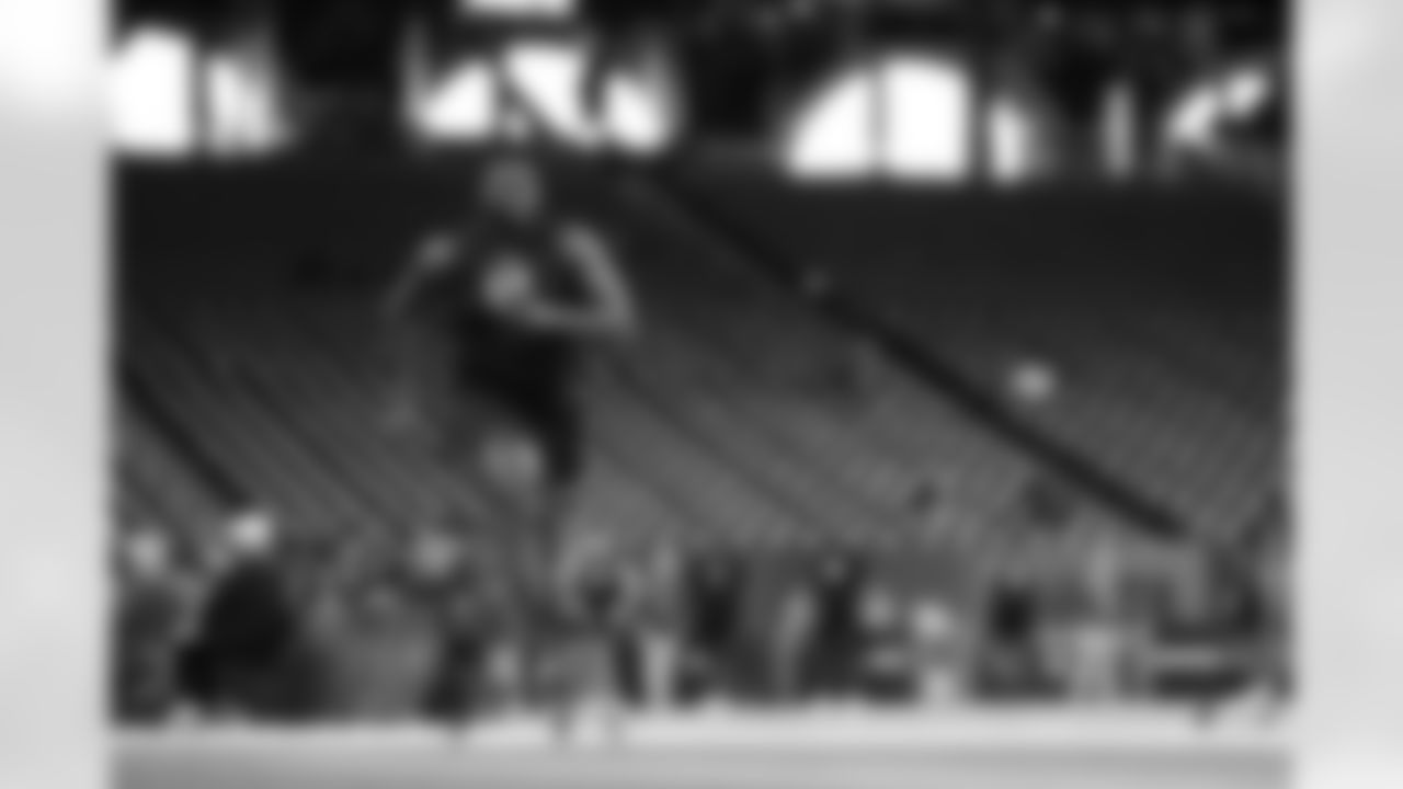 Miami offensive lineman Markel Bell (04) runs the 40-yard dash during the 2026 NFL Scouting Combine on Sunday, March 1, 2026 in Indianapolis, Indiana. (Cooper Neill/NFL)