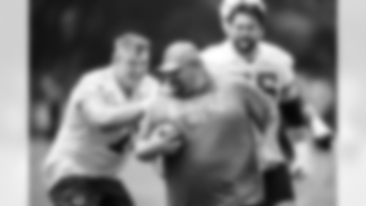 T Bernhard Raimann #79, Tony Sparano Jr. Offensive Line and G Quenton Nelson #56