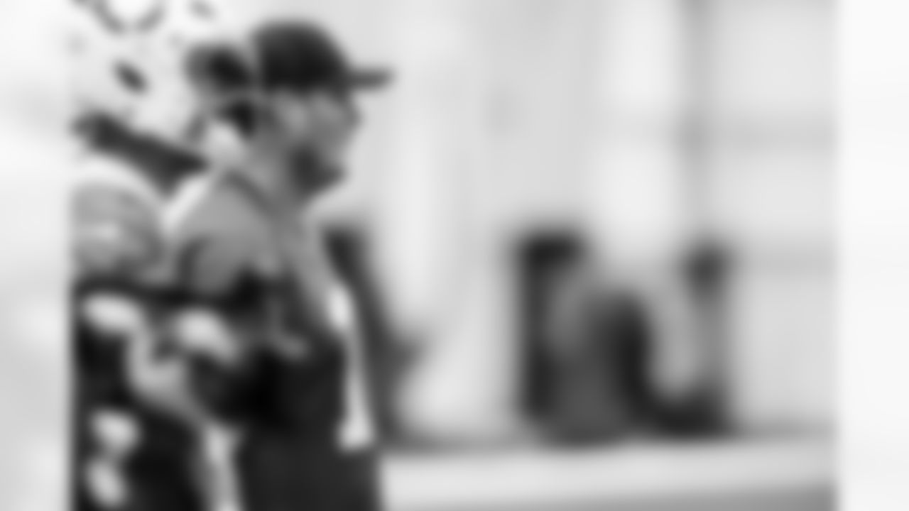 QB Philip Rivers #17