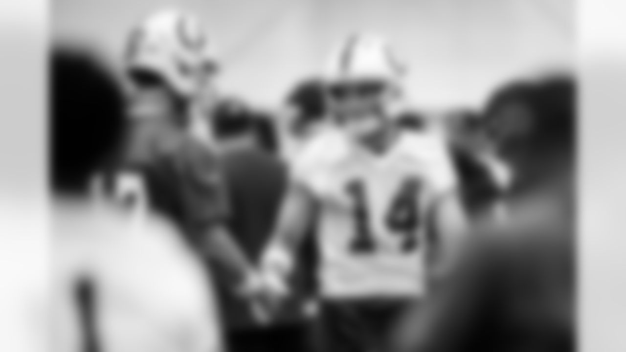 QB Daniel Jones #17 and WR Alec Pierce #14